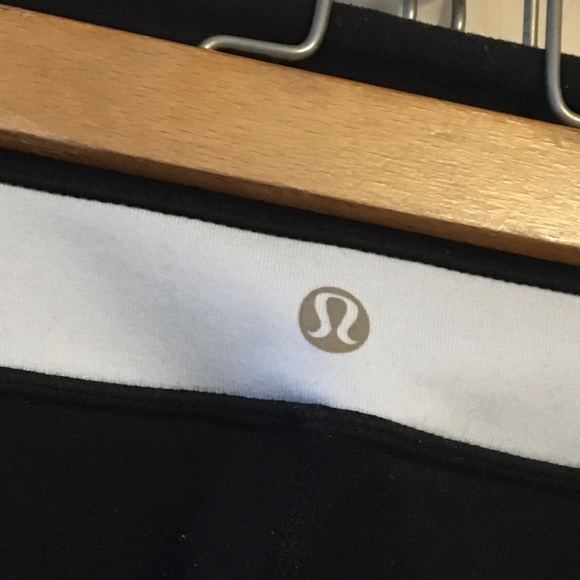 Lululemon Groove Black Yoga Pants with White - Picture 4 of 6